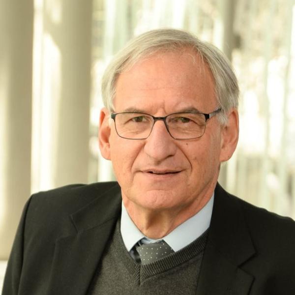 Portrait of Professor Stephan Heyns